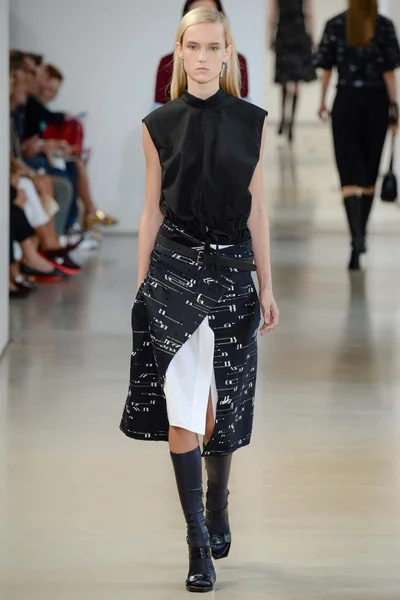 Look 22